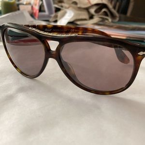 Persol 3008-s unisex polarized photo chromatic sunglasses